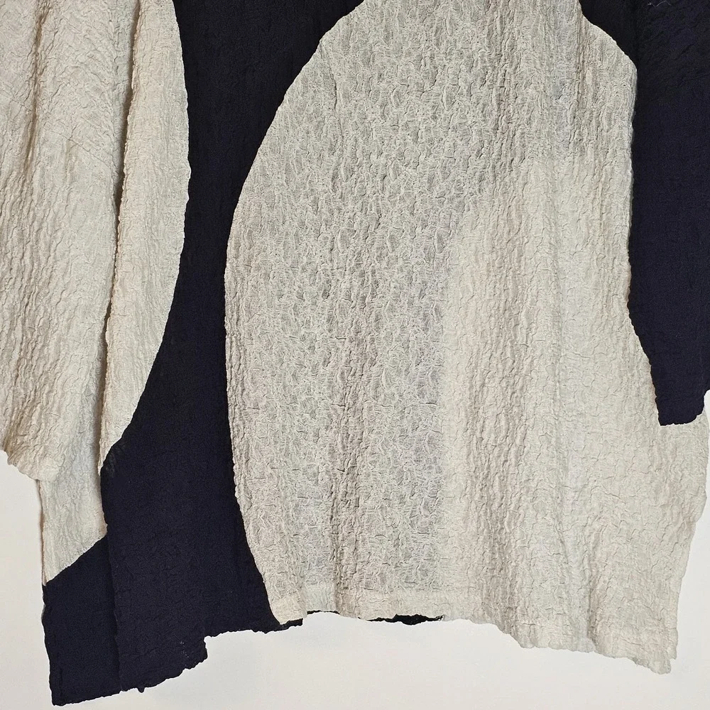 IC by Connie K Top Womens 2X Black White Guaze Art to Wear Blouse Lagenlook Boxy - Picture 3 of 15